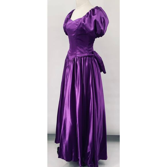 Vintage 80s Satin Gown Puff Sleeve Fit & Flare Bow Back Sweetheart Purple 4 - Picture 4 of 9
